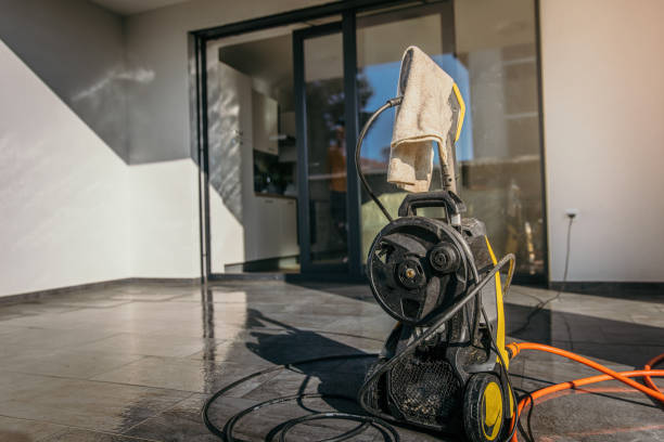 Best Roof Washing  in Charles City, IA